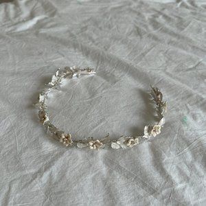 NIB bridal silver floral hair piece by Raffaelle Ciuca